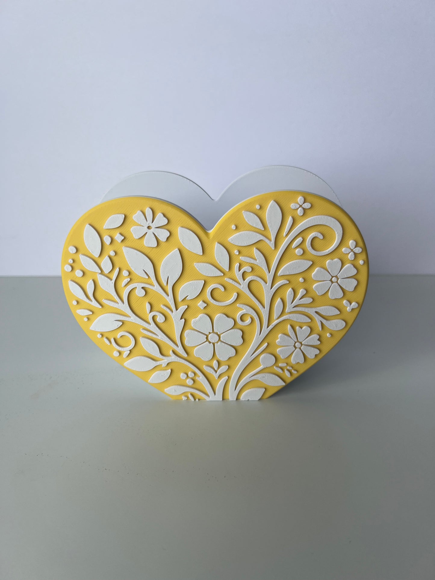 Heart Motif 3D Pen Holder