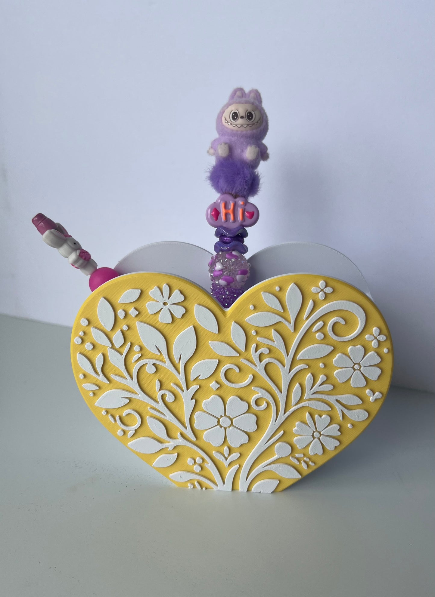 Heart Motif 3D Pen Holder