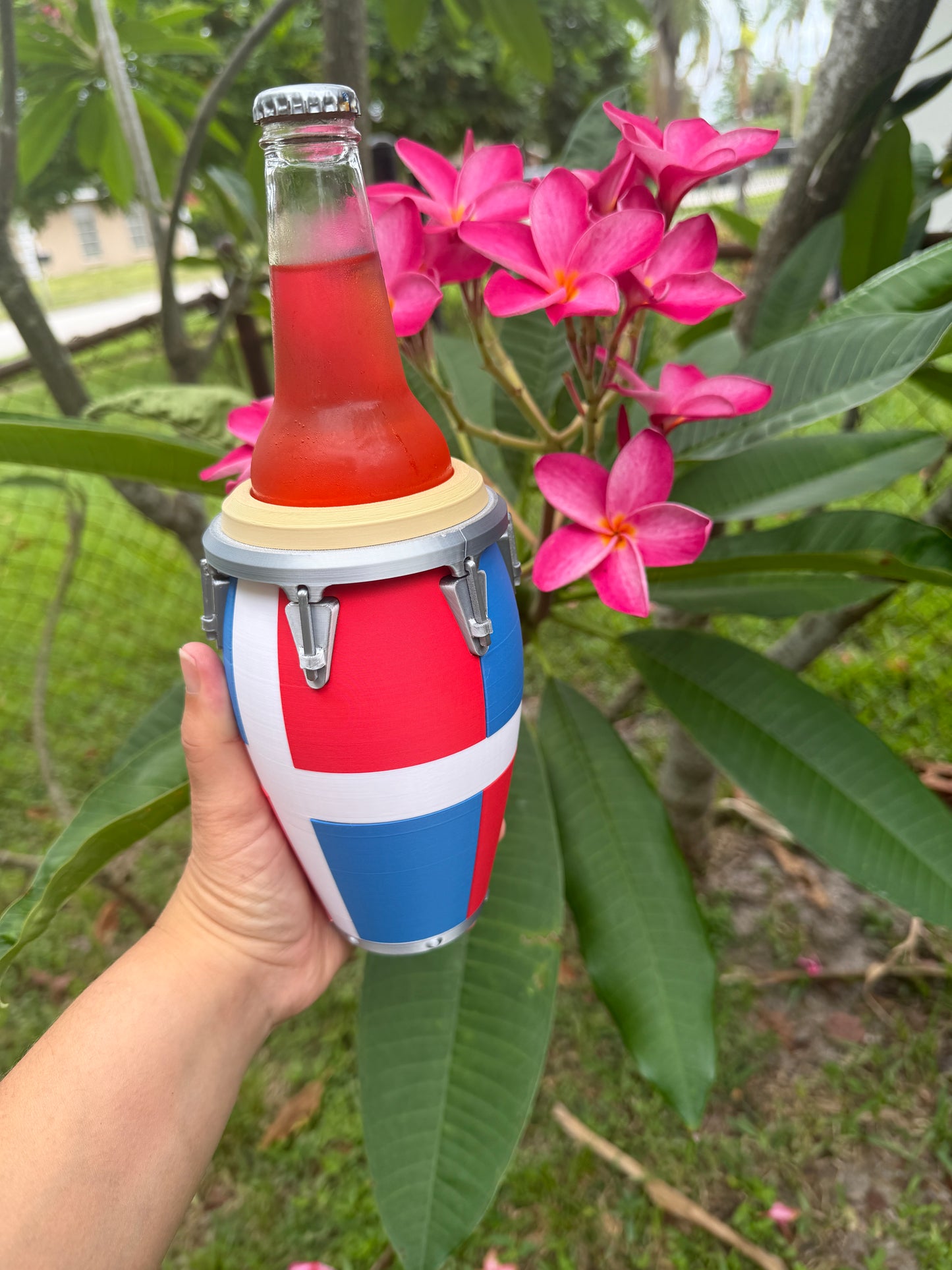 Dominican 3D Conga Can Cooler Holder
